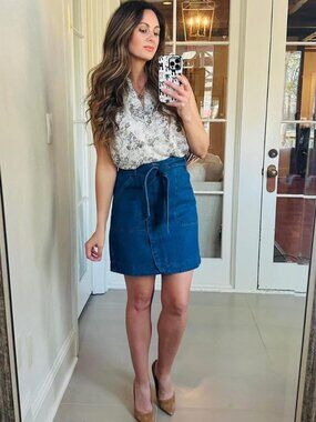 Cabi 6796 Edie Skirt Spring 2025 Size 10 EUC